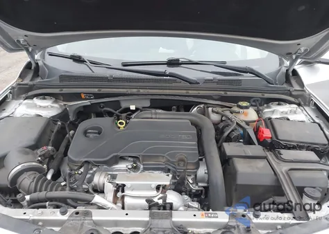 2022 Chevrolet Malibu Fwd Lt из США, поврежденный, VIN 1G1ZD5ST3NF136829